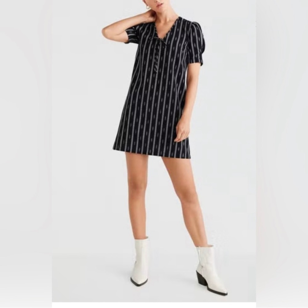 NWT MNG Geometric Aztec Print Black & White Boho Southwestern Mini Dress Sz 6